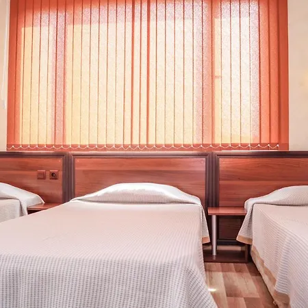 بيت ضيافة Chrystal ابزور